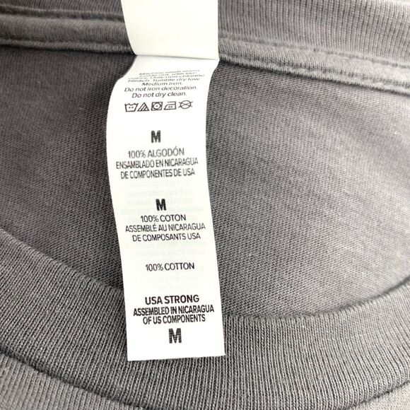 I'm Not Like a Regular Mom I'm a Cool Mom T-Shirt, size M - Picture 9 of 9